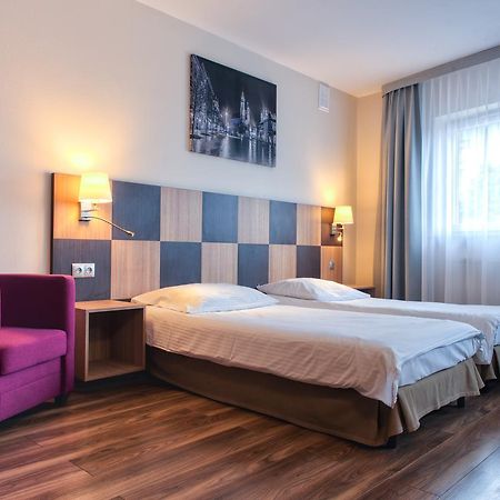 H6 Major Aparthotel Travel & Business, Free Parking Cracovia Exterior foto