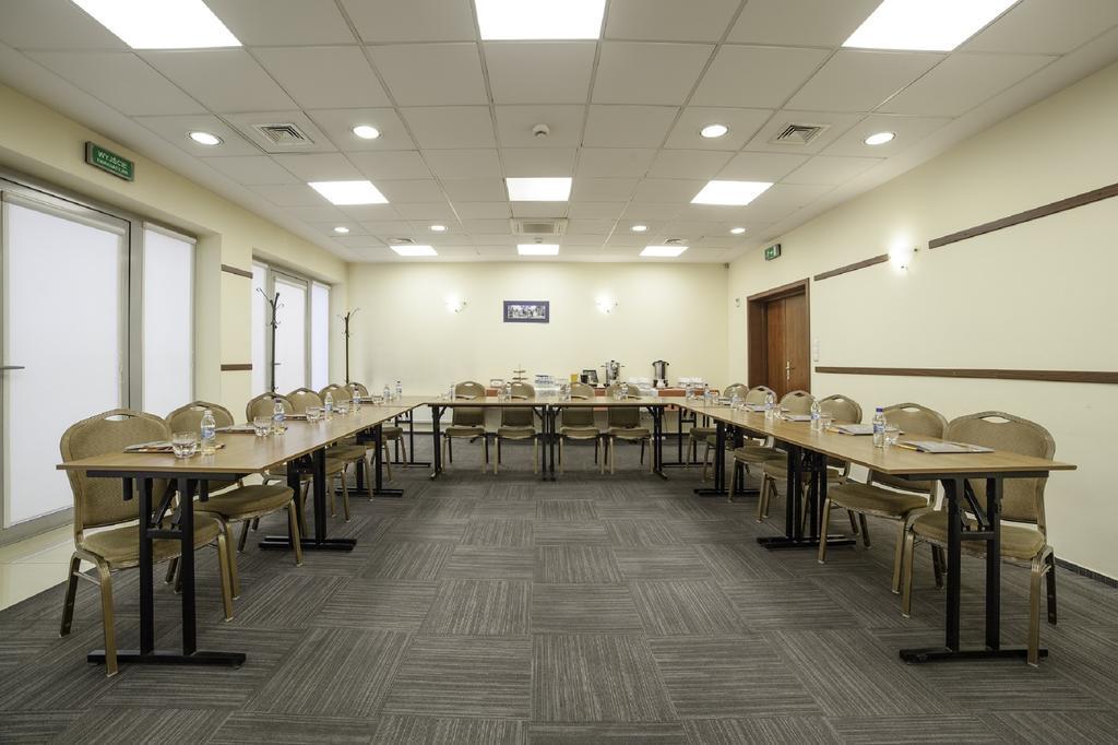 H6 Major Aparthotel Travel & Business, Free Parking Cracovia Exterior foto
